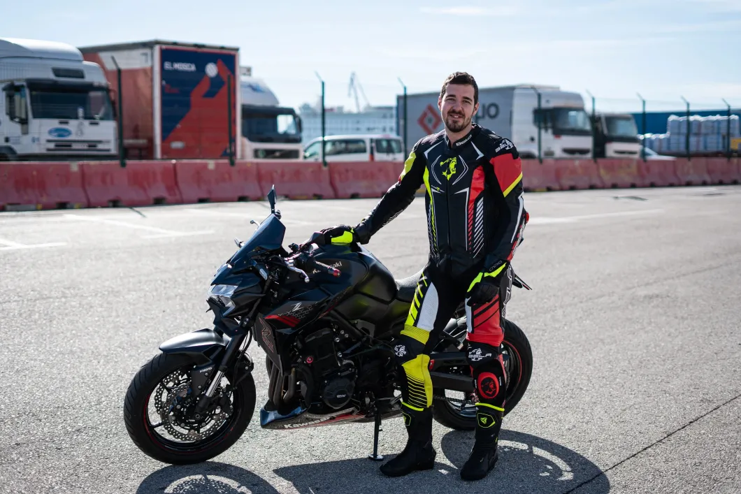 Bela Aragone Black/Red/Yellow Full-Length Motorcycle Suit (1 PC)