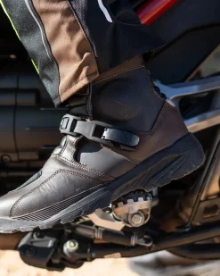 Bela Senior WP Adventure Boots Brown