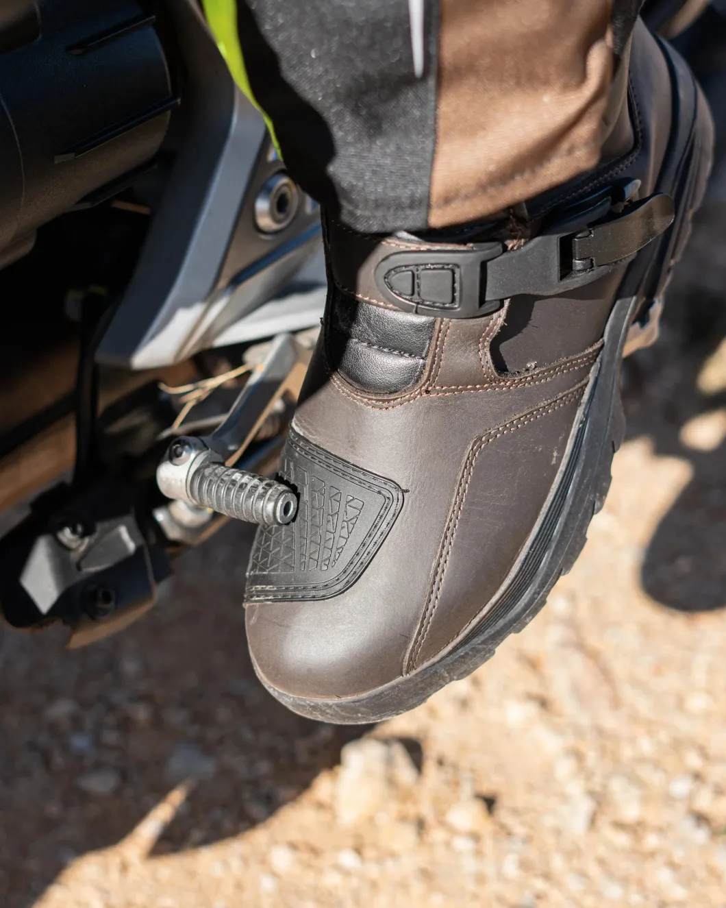 Bela Senior WP Adventure Boots Black