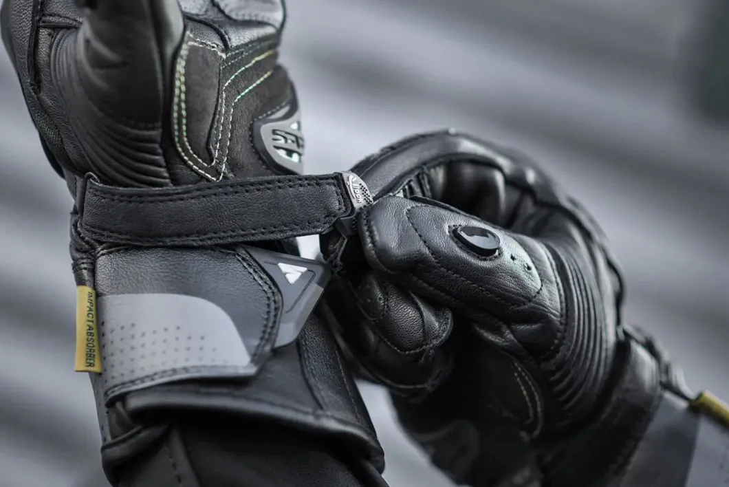 SHIMA STR-2 SHORT RACING GLOVES BLACK RED